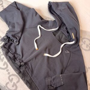 Gym Shark x Whitney Simmons cropped hoodie